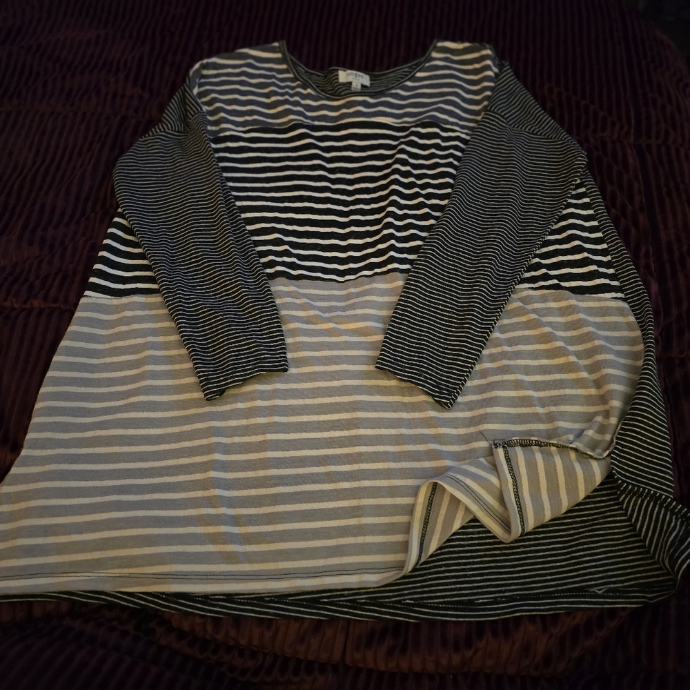 Umgee small striped black white & gray shirt oversized